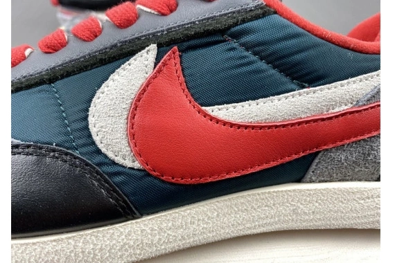 LD sacai Nike DJ4877-300 Undercover Red University Waffle 0312